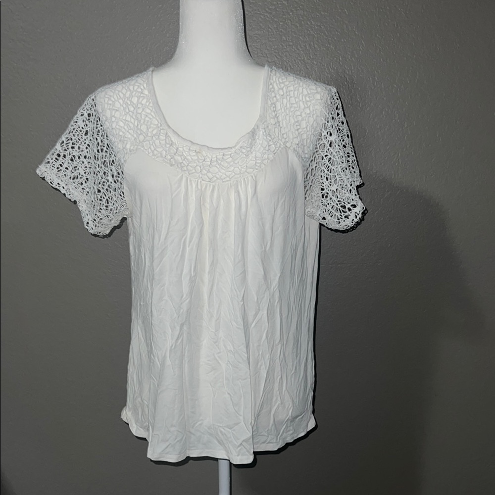 Elegant White Lace Sleeve Women's Top